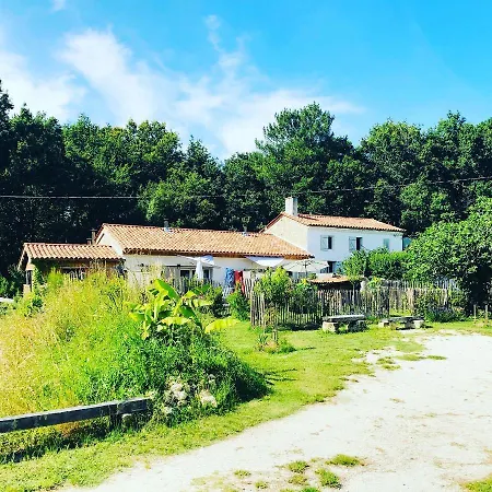 Les Aux Cercins Holiday home Vensac