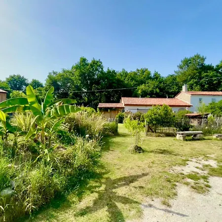 Holiday home Les Aux Cercins *